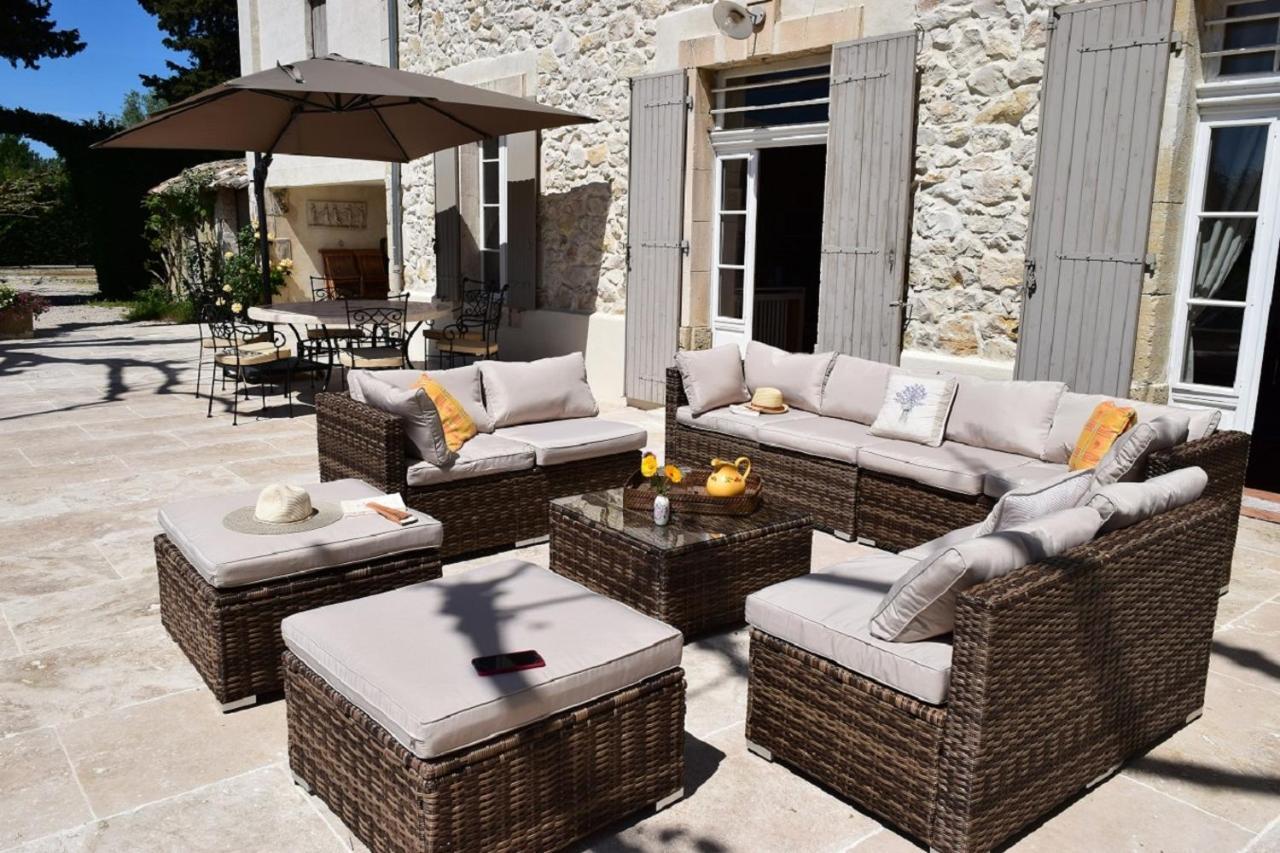 La Bastide Des Amouriers Caumont-sur-Durance Luaran gambar